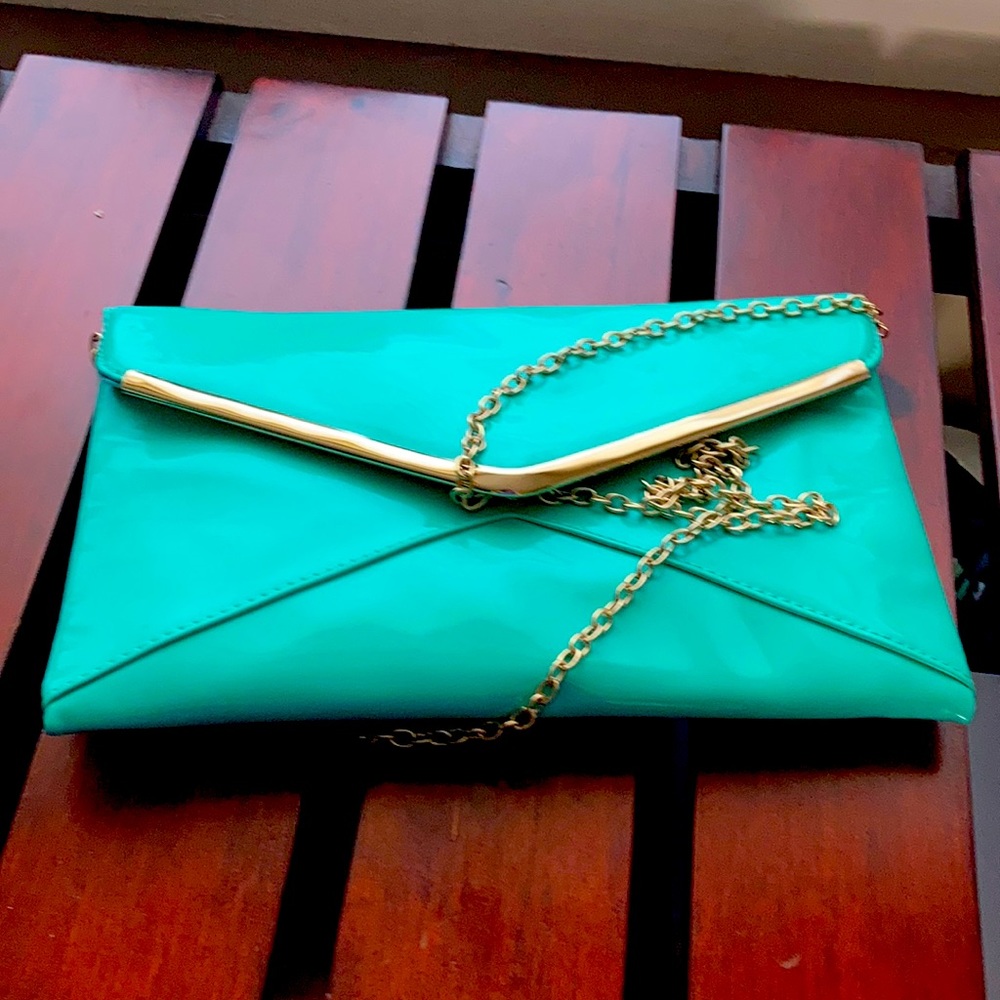 Expressions NYC clutch